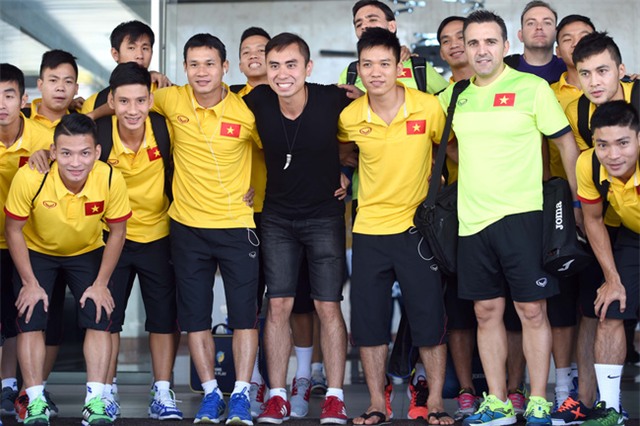 Chờ gặp Nga, tuyển futsal Việt Nam đi shopping ở Colombia - Ảnh 7.