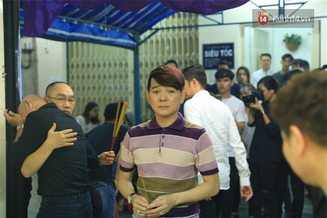 Hà Hồ thất thần, Đông Nhi khóc nức nở khi đến tiễn đưa Minh Thuận vào giữa đêm - Ảnh 15.
