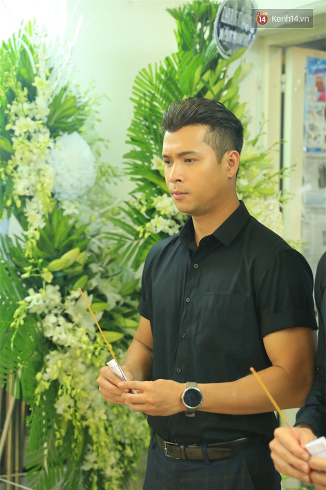 Hà Hồ thất thần, Đông Nhi khóc nức nở khi đến tiễn đưa Minh Thuận vào giữa đêm - Ảnh 17.