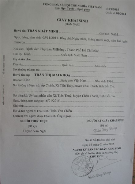 Đã mất con, người mẹ còn bị dọa tung ảnh nóng