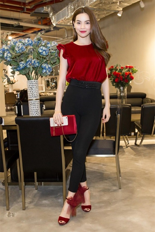 day chinh la chiec ao gia re dang hot nhat luc nay cua ho ngoc ha - 1
