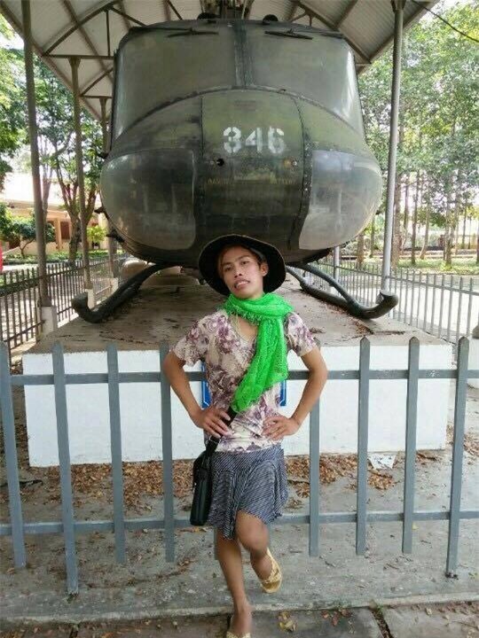 Quay clip vừa khóc vừa tâm sự nhớ người yêu, anh chàng được phong là thánh lầy của năm - Ảnh 8.