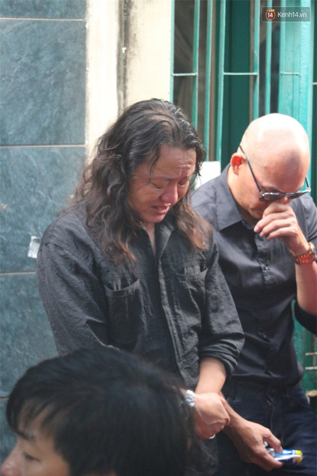 Bố Minh Thuận, Nhật Hào bật khóc xúc động trong tang lễ - Ảnh 15.