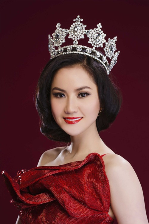 2-hoa-hau-viet-chon-vui-nhan-sac-vi-ma-tuy-ban-dam--giadinhvietnam.com 4