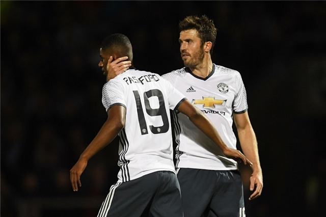 Rashford ghi ban giup MU thang 3-1 tai League Cup hinh anh 3