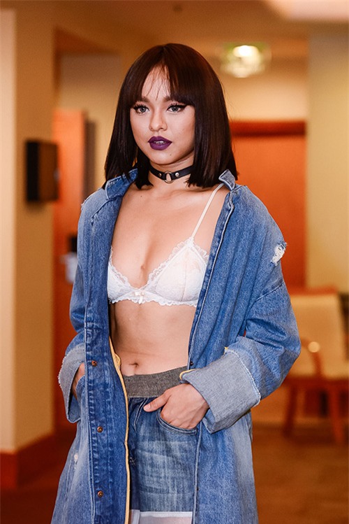 mai ngo gay choang voi tham hoa khoe noi y cung bo do jean day com - 7