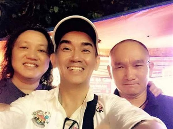 Nhật Hào đã làm điều rất đặc biệt trong tang lễ Minh Thuận - Ảnh 3.