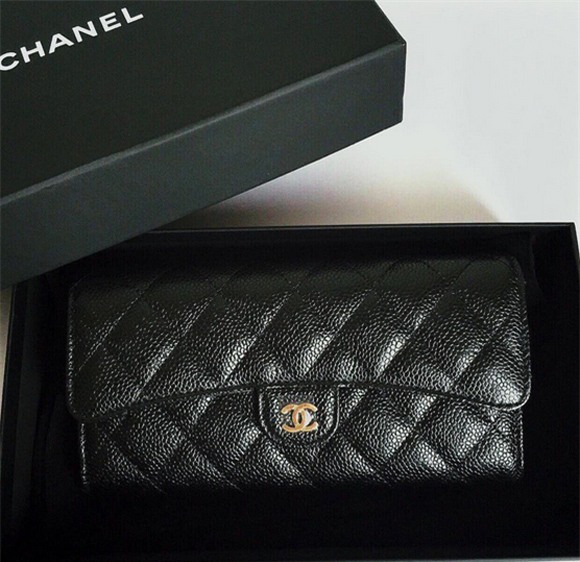 Hàng hiệu của Á hậu Huyền My 10