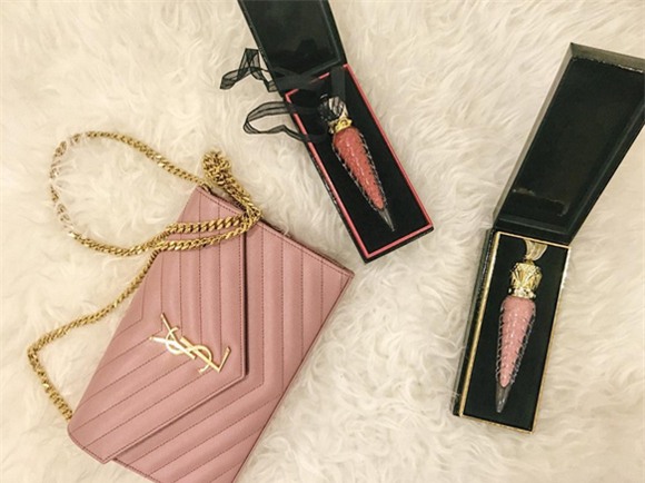 Hàng hiệu của Á hậu Huyền My 16