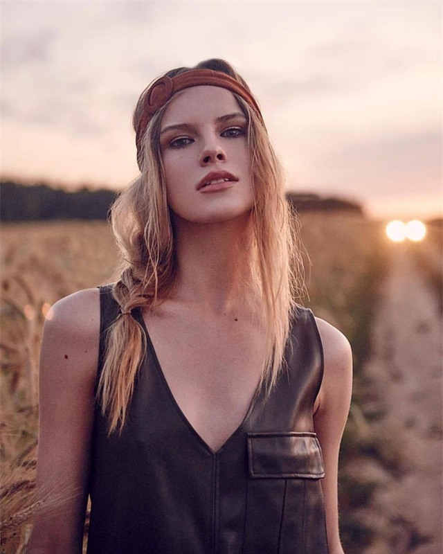 Á hậu 17 tuổi rủ cô bạn thân đi du lịch, nhưng kỳ thực là sang Dubai bán thân - Ảnh 7.