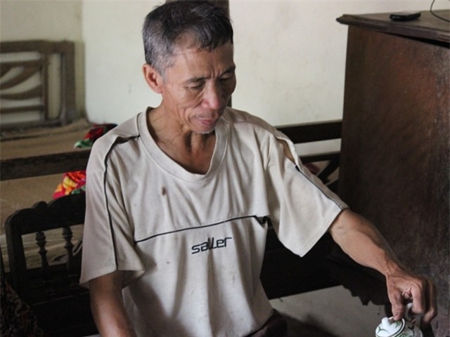 Sự trở về của người con gái sau 8 năm mất tích mà ông Ngọ cứ ngỡ như mơ.