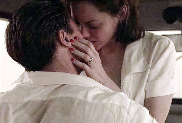 Angelina Jolie, Brad Pitt, Marion Cotillard, Angelina Jolie và Brad Pitt ly hôn