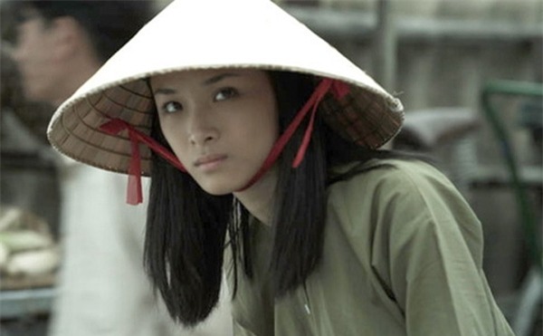 hoa hau phuong nga tung dong 