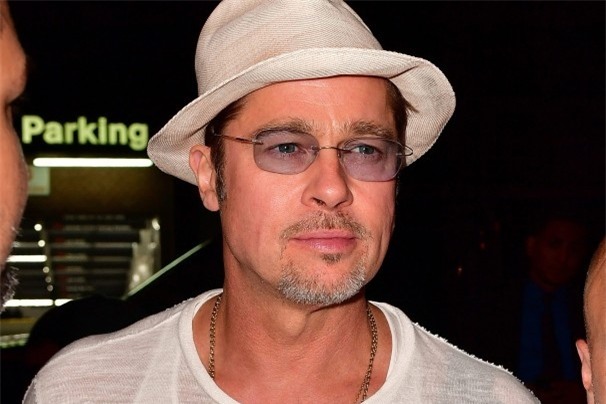Brad Pitt thua nhan co mang mo nang loi nhung khong danh con hinh anh 1