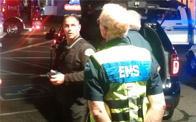 Nổ súng, siêu thị, Mỹ,phi công thiệt mạng