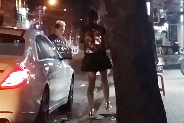 Bắt gặp Trấn Thành lái xe đưa Hari Won đi ăn lúc nửa đêm - Ảnh 1.