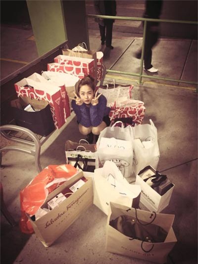 Khi sao Việt cũng là những “con nghiện” 0