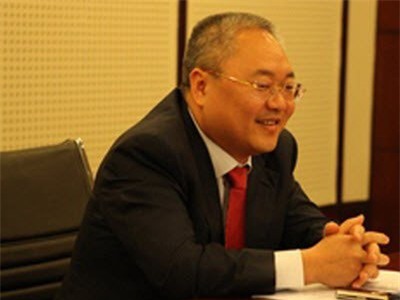 Ly kỳ, cặp đôi, anh em, đại gia, bầu Đức, Nguyễn Cảnh Sơn, Bầu Thụy, Trầm Bê, gia tộc, tài sản