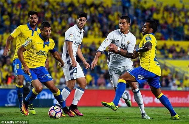 Ronaldo chao don ‘thanh vien moi’ cua gia dinh hinh anh 4