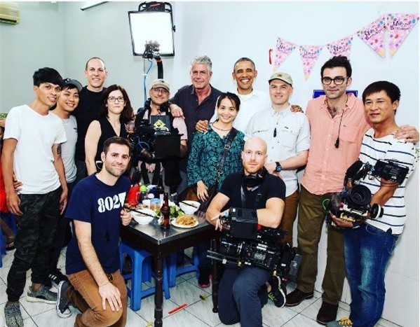 Đầu bếp Mỹ hé lộ lý do đưa ông Obama đi ăn bún chả - Ảnh 2.