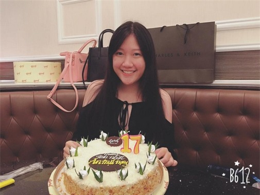 Cuộc sống sang chảnh của hai em gái Trấn Thành gây ngỡ ngàng - Ảnh 12.