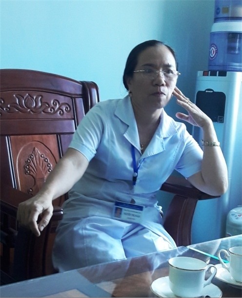 Bà Nguyễn Thị Kim Ngân - Giám đốc Bệnh viện Đa khoa Bắc Quảng Bình trả lời vụ việc với phóng viên vào sáng 26-9