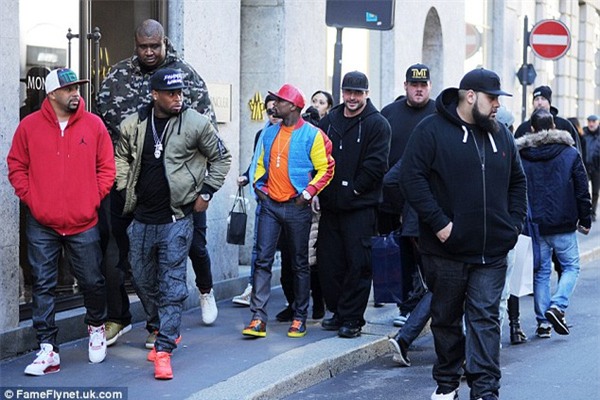 Mayweather lại khoe cuộc sống vương giả tại biệt thự triệu đô - Ảnh 5.