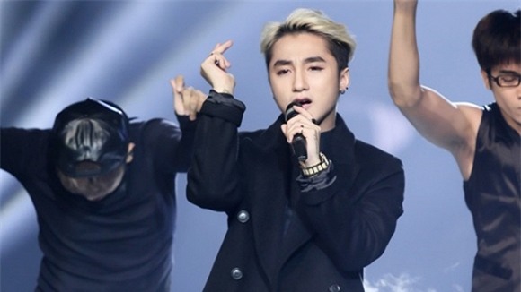 6a90549a4a467802be2ba37ea1f16edd14262401701474592045-ngoisao 0