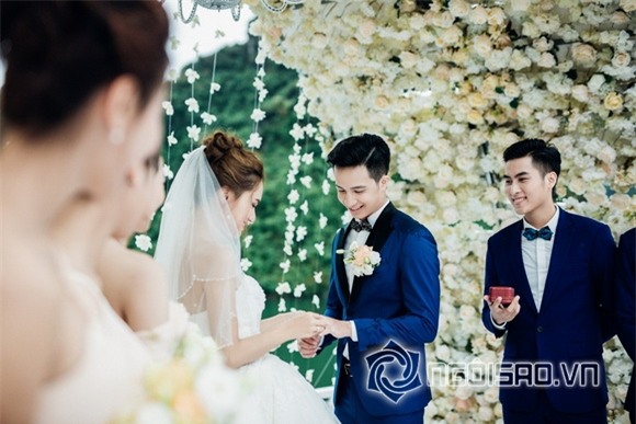 Đám cưới Hương Giang Idol 0