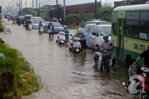 dayxethue6 Đường Lương Định của luôn biến thành