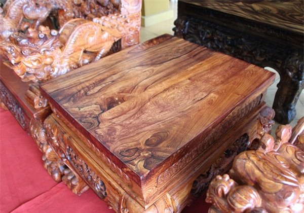 Bàn ghế cửu long, bộ bàn ghế cửu long, bộ bàn ghế đắt nhất việt nam, bàn ghế 2,6 tỷ đồng, bàn ghế gỗ cẩm lai