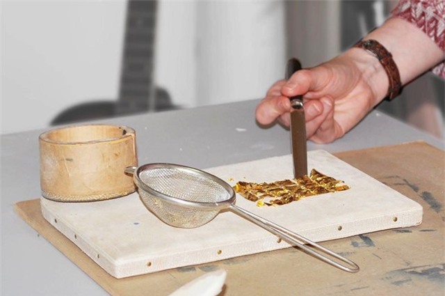 Bai toan cat vang tra cong nhan lam kho doc gia hinh anh 1