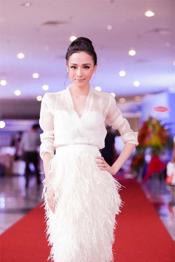 Ngoài Trương Hồ Phương Nga, showbiz Việt còn bao nhiêu nàng Kiều