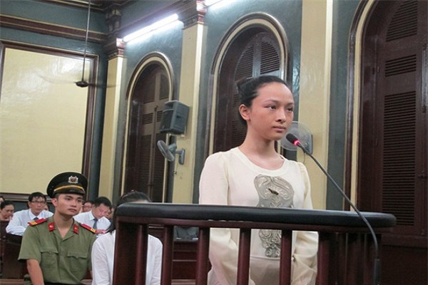 Ngoài Trương Hồ Phương Nga, showbiz Việt còn bao nhiêu nàng Kiều