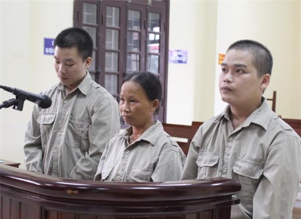 Người cha nhẫn tâm bán cả con đẻ sang Trung Quốc