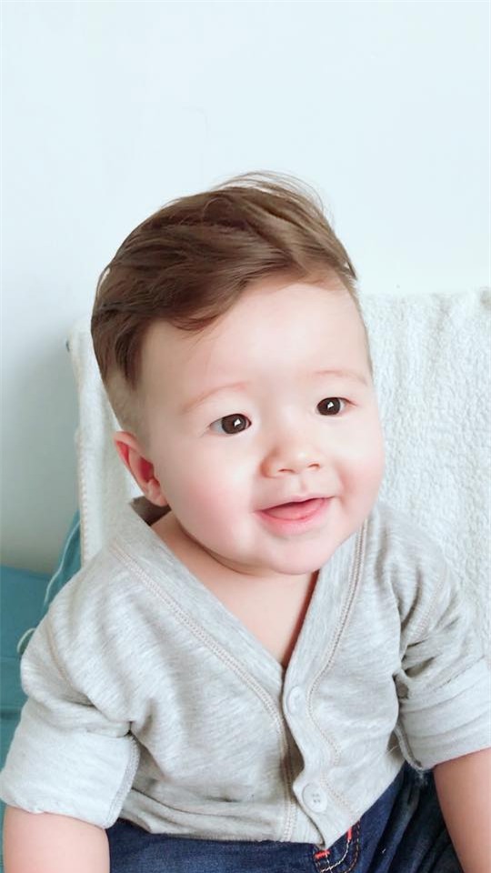 con trai Elly Trần 2