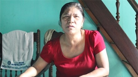 Bà Phong tường trình lại sự việc.