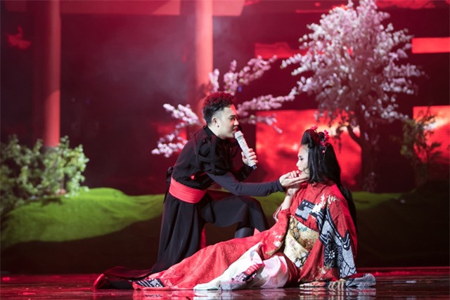 Liveshow 20 năm ca hát của Đàm Vĩnh Hưng: Hoành tráng, màu sắc như Las Vegas thu nhỏ - Ảnh 31.