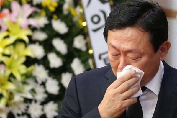 ông trương gia bình, sếp fpt, sếp viettel, phó tổng viettel, đại gia bị lừa 30 tỷ, Chiếc Honda Super Dream ngũ quý 0, Bộ bàn ghế10 món Cửu Long,Chủ tịch tập đoàn Lotte, Nguyễn Thị Lam eximbank