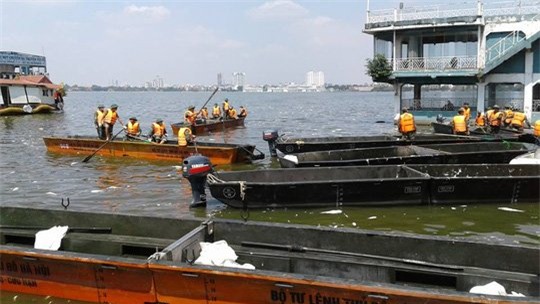 cá chết ở Hồ Tây, cá chết, cá chết Hồ Tây, nGUYỄN đỨC Chung