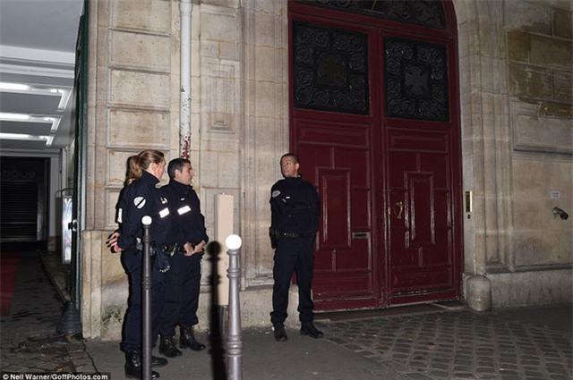 Kim Kardashian bị trói, dọa giết và cướp tài sản trị giá hàng trăm tỷ đồng - Ảnh 6.