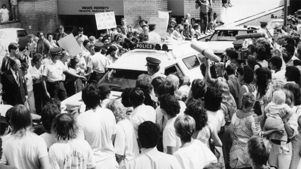 phiên tòa xét xử