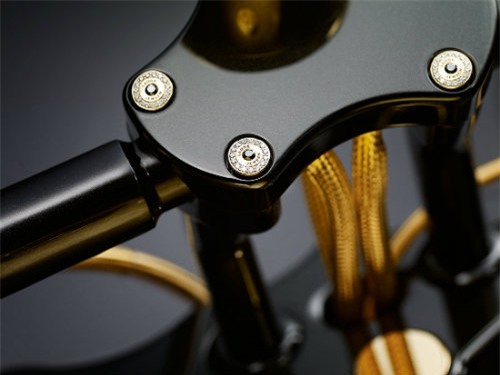 Chết mê xế nổ vàng Goldfinger, giá 19 tỷ đồng - 9