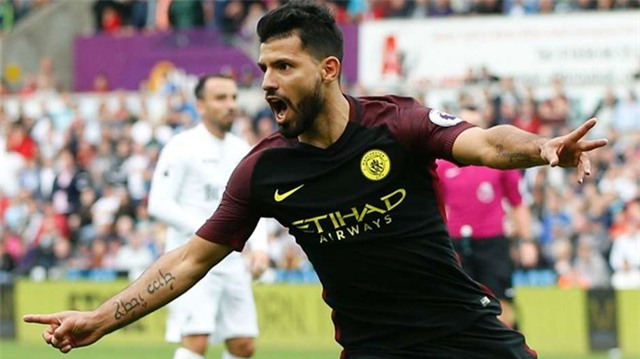 Balotelli bo xa Messi, Ronaldo ve hieu suat ghi ban hinh anh 5