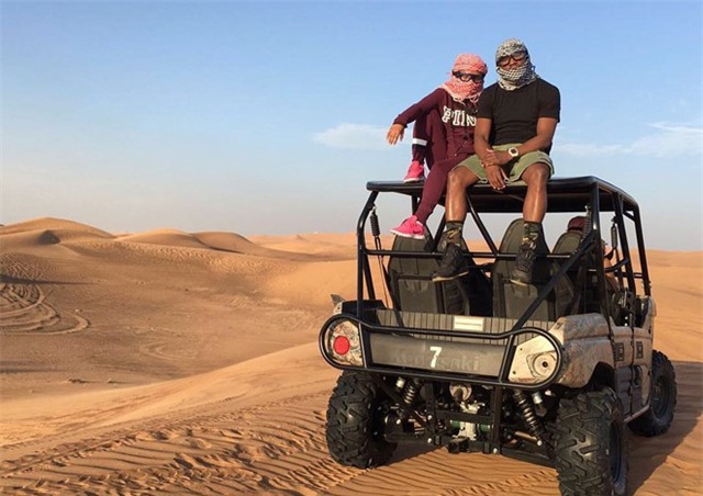 Mayweather nem tien trong show dien ca nhac hinh anh 10