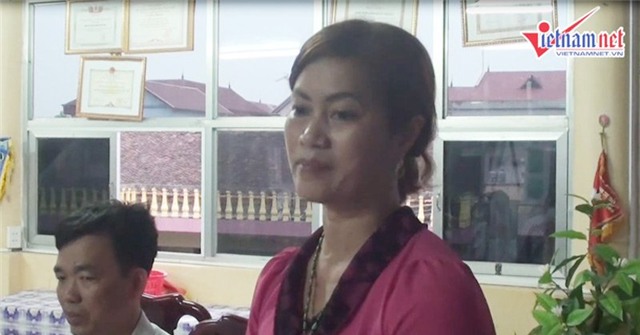 cơm sống, phụ huynh quây hiệu trưởng