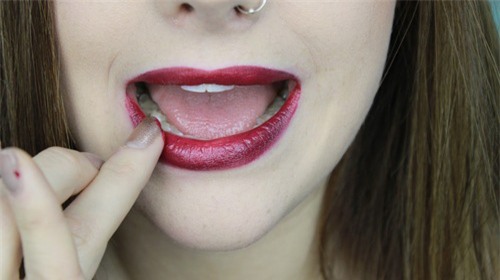 danh son bang tay 1 loi - 10 hai ban phai lap tuc bo ngay - 2