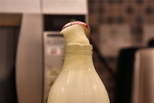 be trai bi khau 38 mui tren mat chi vi lon nuoc ngot 'phat no' - 6