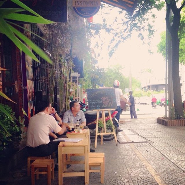 Việt hóa, những cái tên được Việt hóa, sáng tạo, DN Việt, kiện cáo, tên công ty, ra tòa, rắc rối, thủ tục, giấy phép