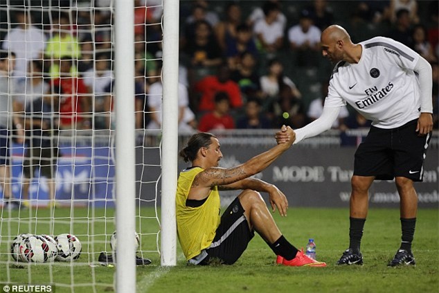 Người bí ẩn giúp Ibrahimovic trường sinh trên sân bóng - Ảnh 2.